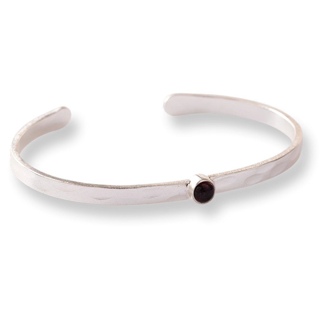 Sensitive Garnet Bracelet Silver Plated