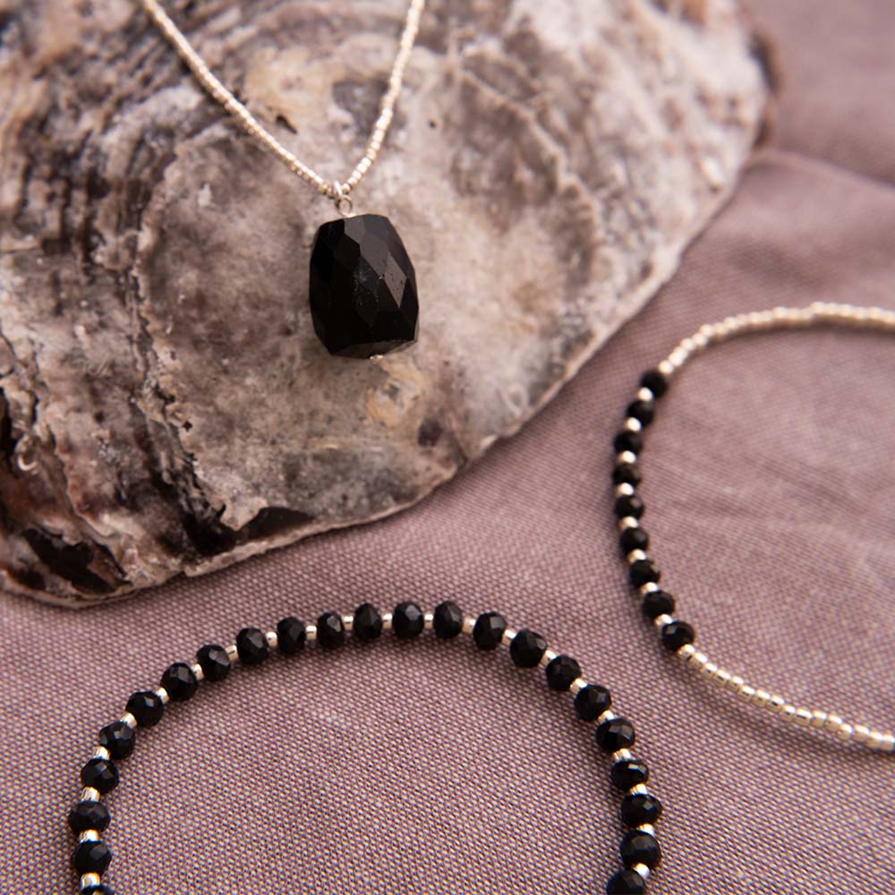 Calm Black Onyx Silver Colored Necklace