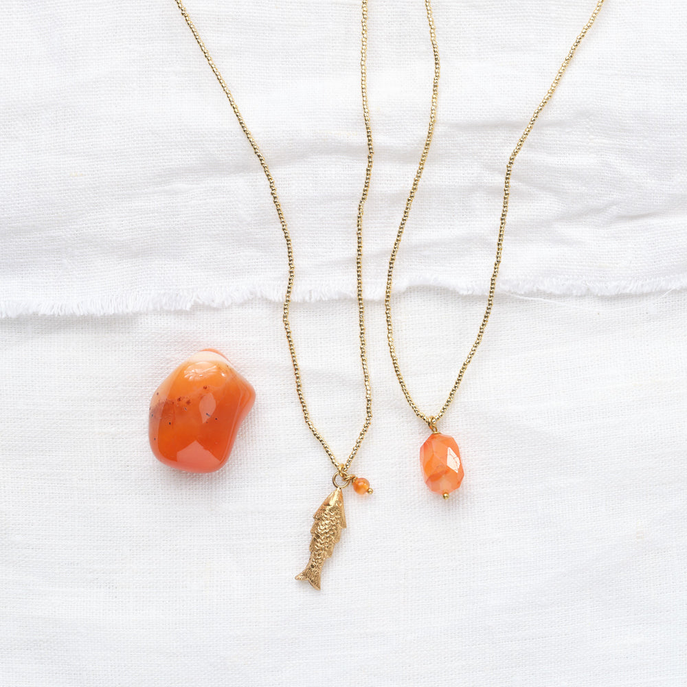 Calm Carnelian Gold Colored Necklace