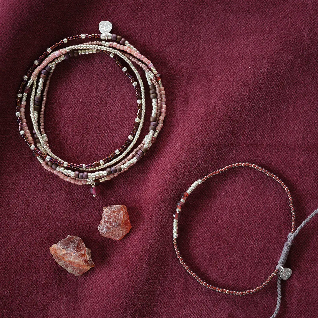 Decent Garnet Bracelet Silver Colored