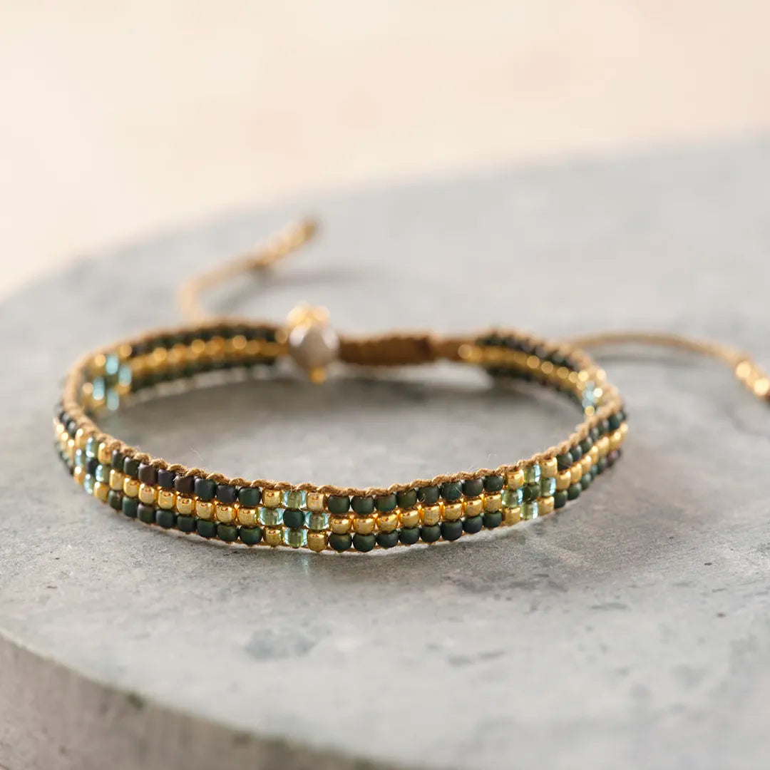 Competent Labradorite Bracelet Gold Colored