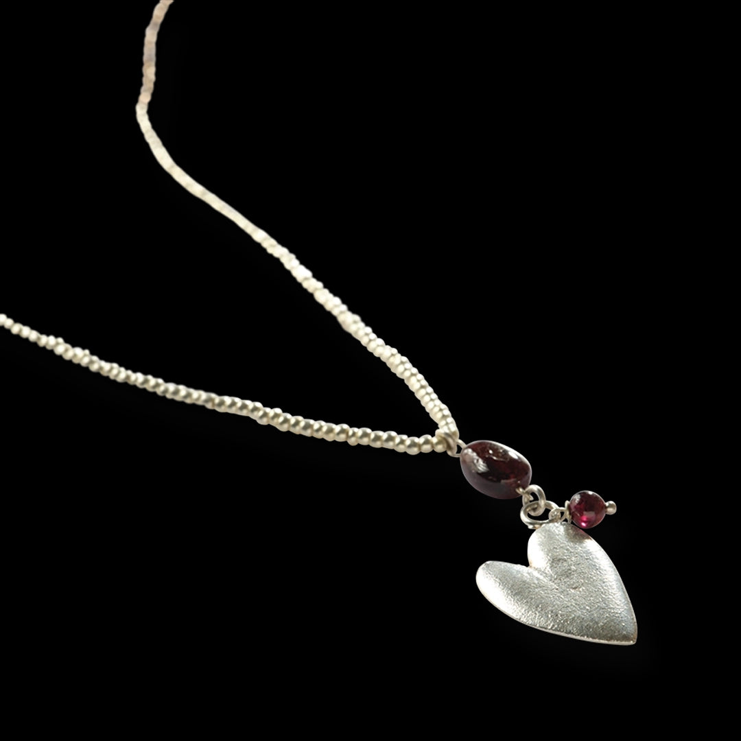 Blessing Garnet Necklace Silver Colored