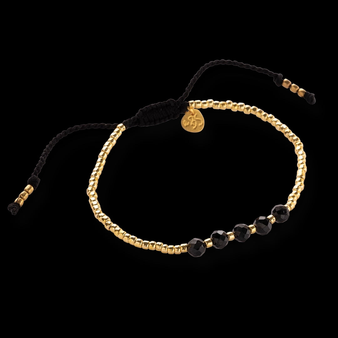 Essential Black Onyx Bracelet Gold Colored