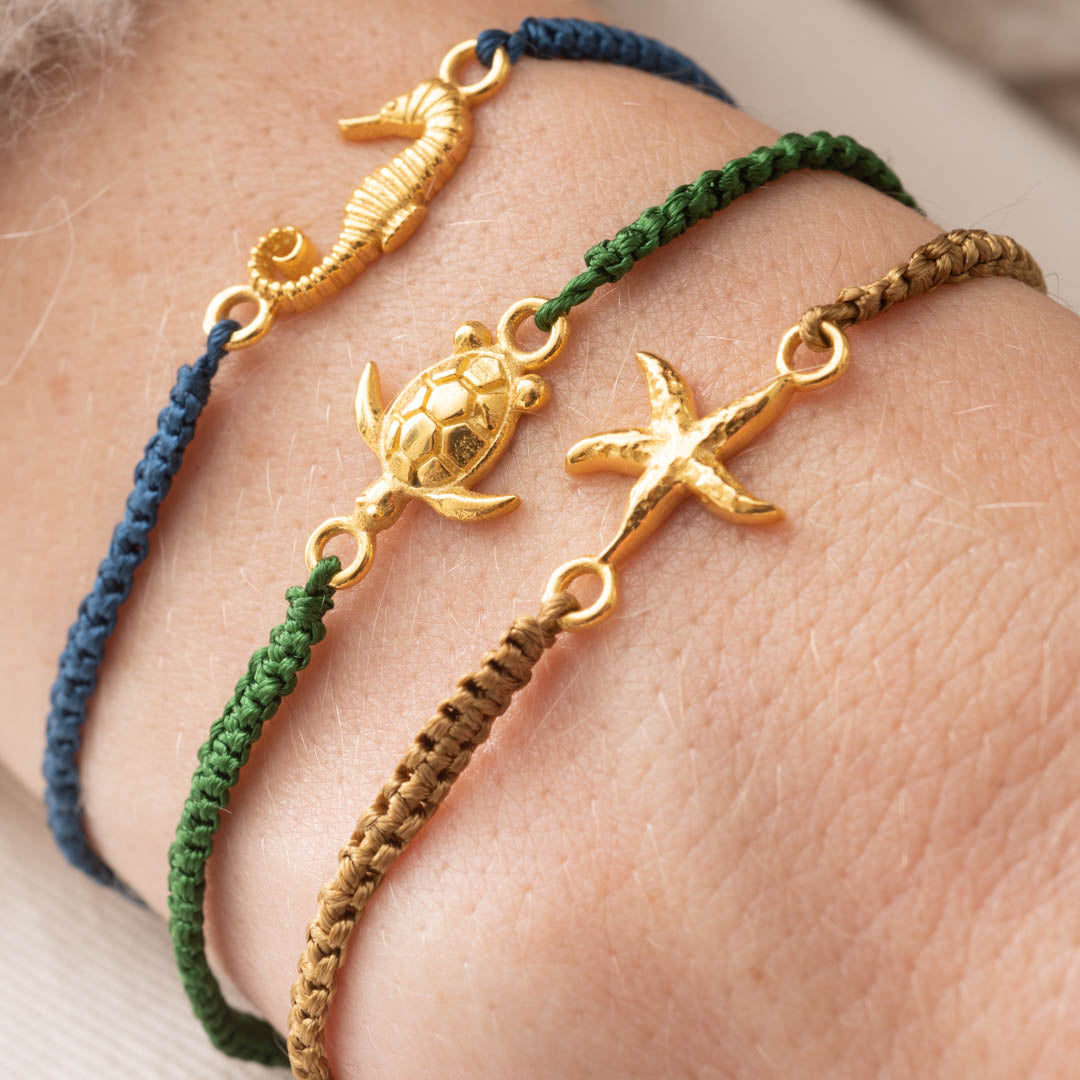 Symbol Seahorse Gold Colored Bracelet