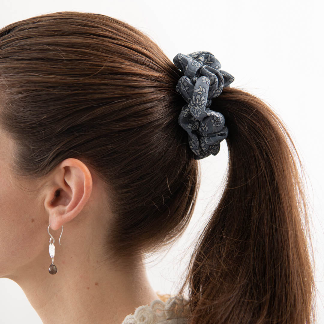 Scrunchie Grey